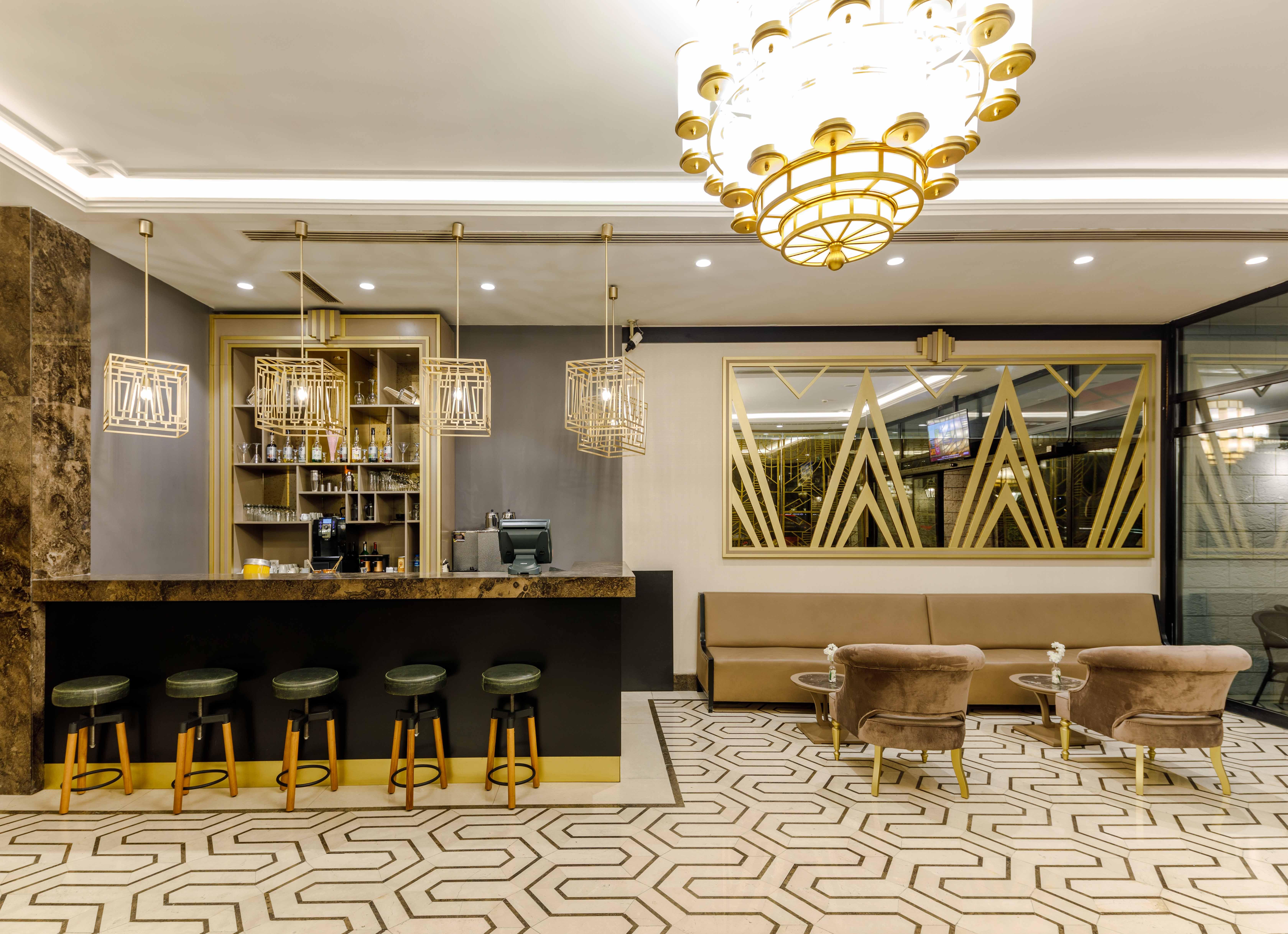 Ramada By Wyndham Istanbul Golden Horn — Foto 1